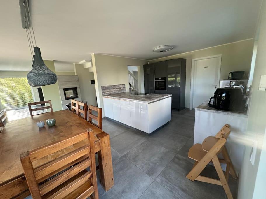 Modernes Ferienhaus In Uedersdorf Dış mekan fotoğraf